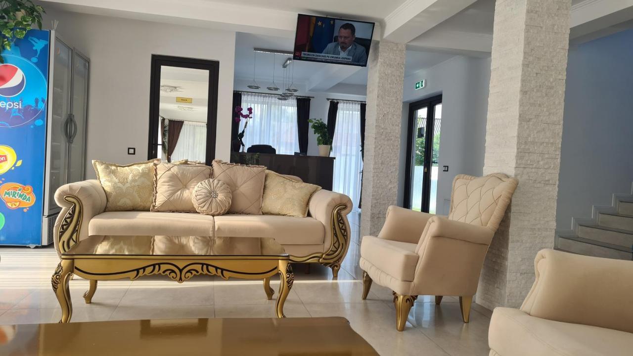 Pensiunea Gold Wellness&Spa Chiscau Εξωτερικό φωτογραφία